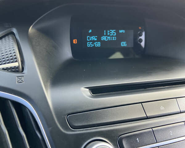 Чорний Форд Фокус, об'ємом двигуна 1 л та пробігом 190 тис. км за 7300 $, фото 24 на Automoto.ua