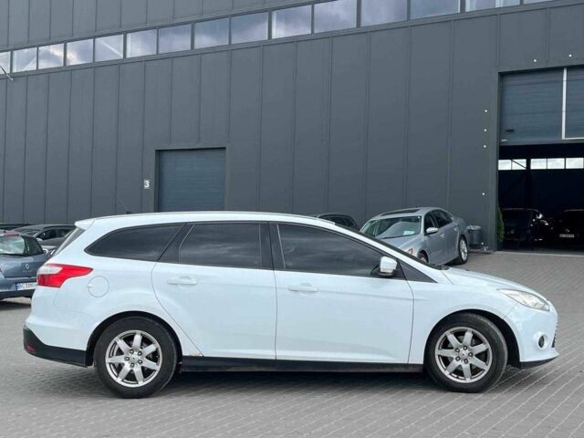 Черный Форд Фокус, объемом двигателя 2.5 л и пробегом 263 тыс. км за 5880 $, фото 5 на Automoto.ua