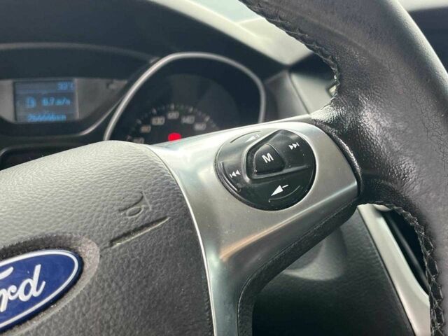 Черный Форд Фокус, объемом двигателя 2.5 л и пробегом 263 тыс. км за 5880 $, фото 22 на Automoto.ua