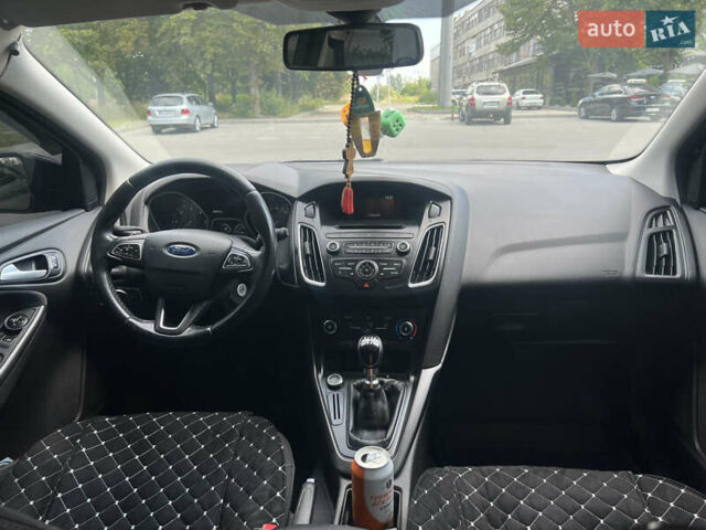 Черный Форд Фокус, объемом двигателя 1.5 л и пробегом 206 тыс. км за 6000 $, фото 12 на Automoto.ua