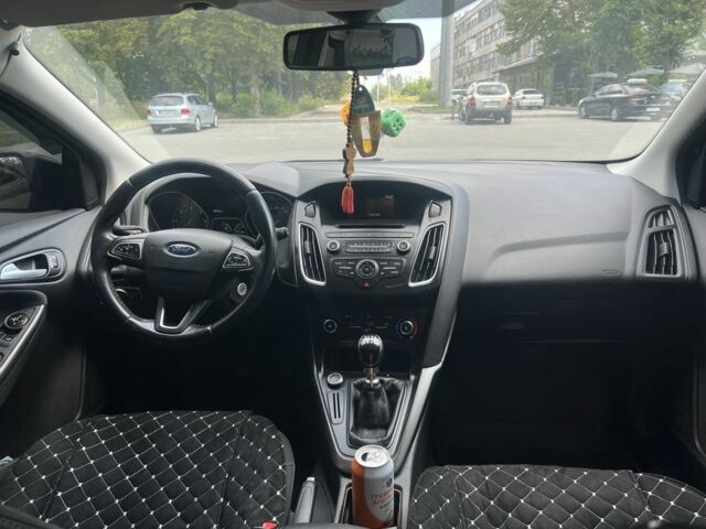 Черный Форд Фокус, объемом двигателя 1.5 л и пробегом 206 тыс. км за 6000 $, фото 4 на Automoto.ua