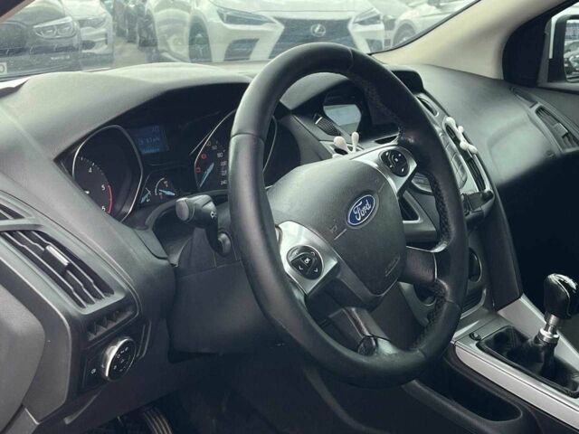 Черный Форд Фокус, объемом двигателя 2.5 л и пробегом 263 тыс. км за 5880 $, фото 15 на Automoto.ua