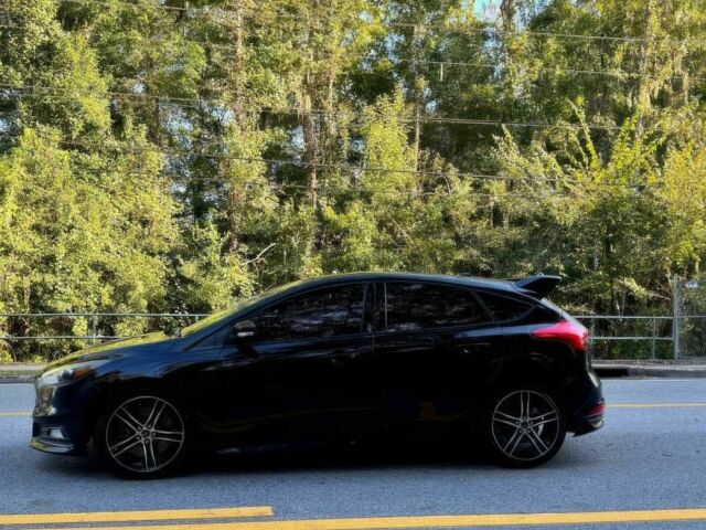 Черный Форд Фокус, объемом двигателя 2 л и пробегом 73 тыс. км за 6900 $, фото 4 на Automoto.ua