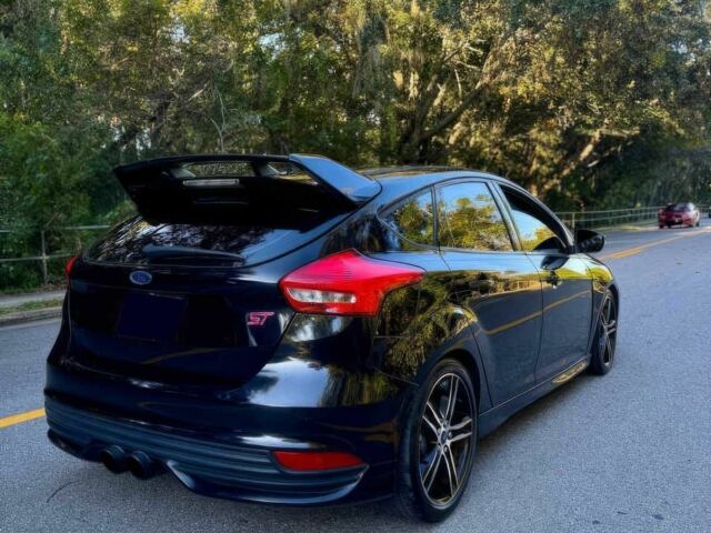 Черный Форд Фокус, объемом двигателя 2 л и пробегом 73 тыс. км за 6900 $, фото 5 на Automoto.ua