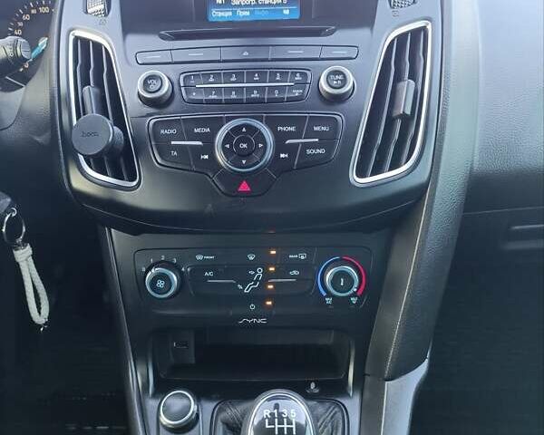 Чорний Форд Фокус, об'ємом двигуна 1.5 л та пробігом 236 тис. км за 8300 $, фото 28 на Automoto.ua