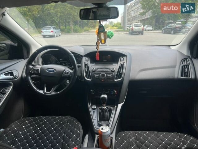 Черный Форд Фокус, объемом двигателя 1.5 л и пробегом 211 тыс. км за 7200 $, фото 8 на Automoto.ua