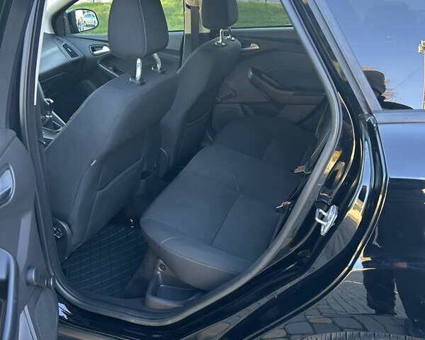 Черный Форд Фокус, объемом двигателя 1.5 л и пробегом 275 тыс. км за 10200 $, фото 10 на Automoto.ua