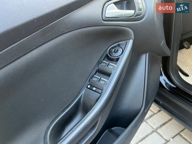 Черный Форд Фокус, объемом двигателя 1.5 л и пробегом 224 тыс. км за 8999 $, фото 32 на Automoto.ua