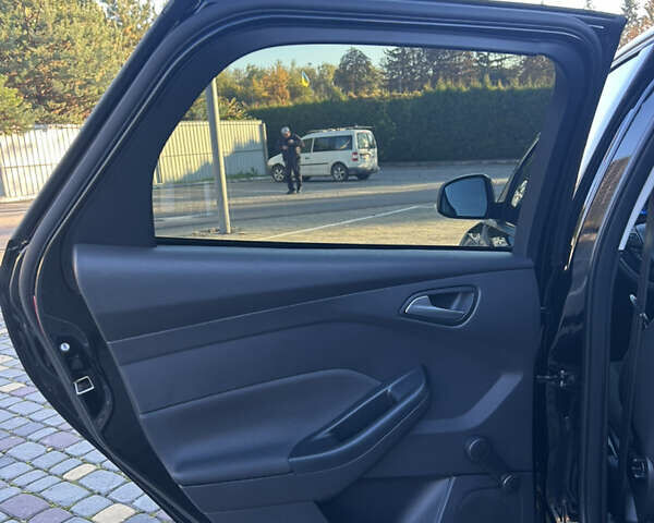 Черный Форд Фокус, объемом двигателя 1.5 л и пробегом 275 тыс. км за 10200 $, фото 11 на Automoto.ua