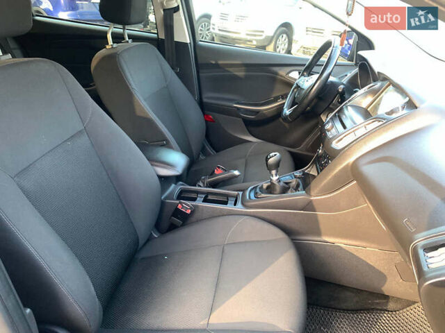 Чорний Форд Фокус, об'ємом двигуна 1.5 л та пробігом 248 тис. км за 7500 $, фото 26 на Automoto.ua