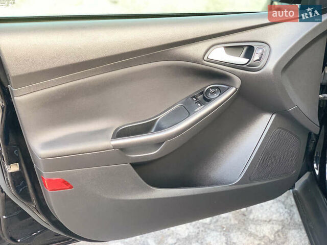 Чорний Форд Фокус, об'ємом двигуна 1.5 л та пробігом 248 тис. км за 7500 $, фото 20 на Automoto.ua