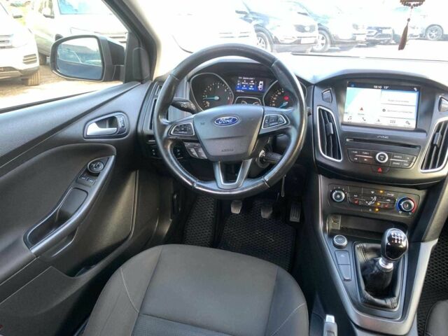 Черный Форд Фокус, объемом двигателя 1.5 л и пробегом 248 тыс. км за 7500 $, фото 6 на Automoto.ua