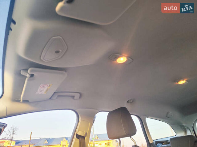 Черный Форд Фокус, объемом двигателя 1.5 л и пробегом 220 тыс. км за 9800 $, фото 55 на Automoto.ua