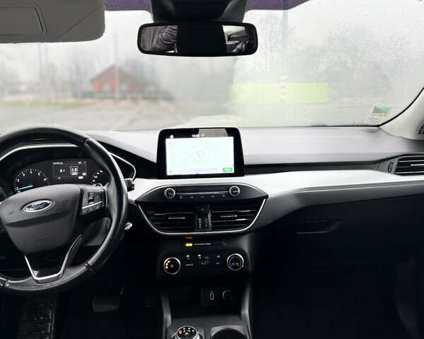 Черный Форд Фокус, объемом двигателя 1.5 л и пробегом 104 тыс. км за 11950 $, фото 10 на Automoto.ua