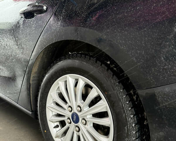 Черный Форд Фокус, объемом двигателя 1.5 л и пробегом 156 тыс. км за 15999 $, фото 11 на Automoto.ua