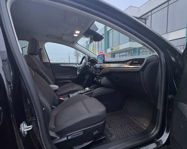 Черный Форд Фокус, объемом двигателя 1.5 л и пробегом 173 тыс. км за 13800 $, фото 19 на Automoto.ua