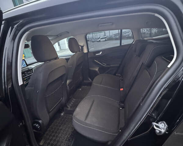 Черный Форд Фокус, объемом двигателя 1.5 л и пробегом 173 тыс. км за 13800 $, фото 23 на Automoto.ua