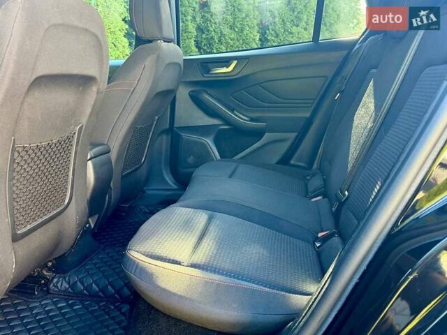 Черный Форд Фокус, объемом двигателя 2 л и пробегом 243 тыс. км за 13799 $, фото 16 на Automoto.ua