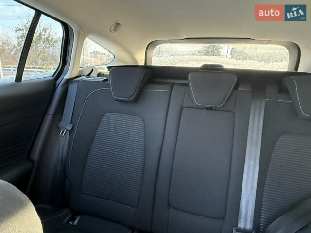 Черный Форд Фокус, объемом двигателя 1.5 л и пробегом 156 тыс. км за 15999 $, фото 18 на Automoto.ua