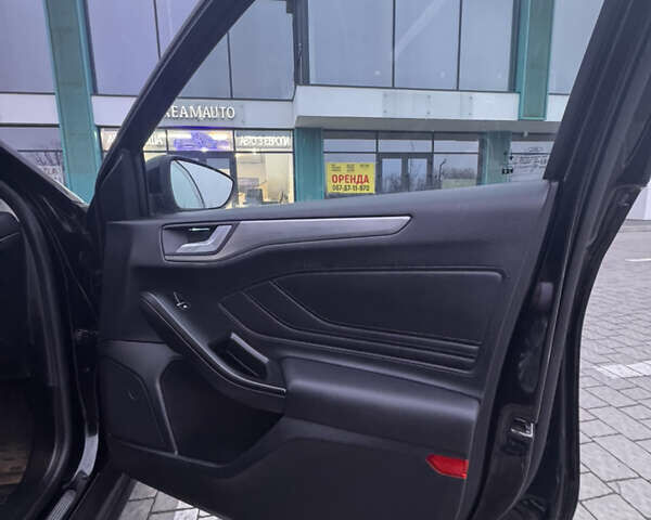 Черный Форд Фокус, объемом двигателя 1.5 л и пробегом 173 тыс. км за 13800 $, фото 18 на Automoto.ua