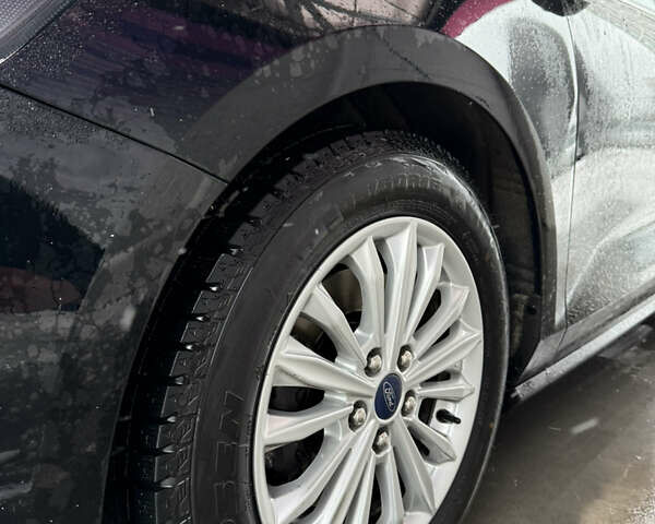 Черный Форд Фокус, объемом двигателя 1.5 л и пробегом 156 тыс. км за 15999 $, фото 8 на Automoto.ua