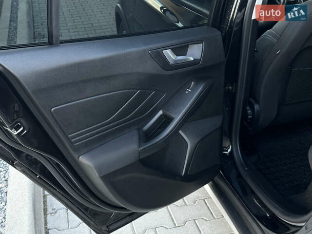 Черный Форд Фокус, объемом двигателя 1.5 л и пробегом 158 тыс. км за 15500 $, фото 36 на Automoto.ua