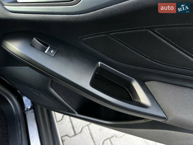 Черный Форд Фокус, объемом двигателя 1.5 л и пробегом 158 тыс. км за 15500 $, фото 18 на Automoto.ua