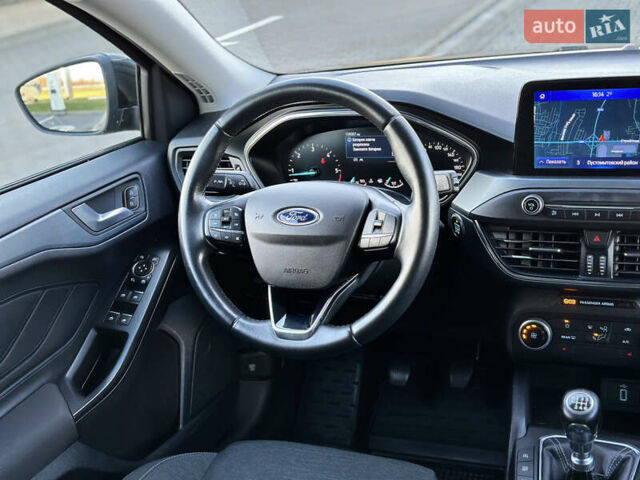Черный Форд Фокус, объемом двигателя 1.5 л и пробегом 158 тыс. км за 15500 $, фото 10 на Automoto.ua