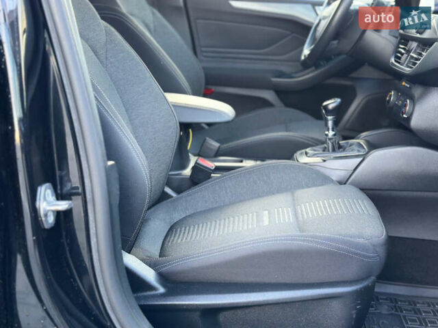 Черный Форд Фокус, объемом двигателя 1.5 л и пробегом 158 тыс. км за 15500 $, фото 27 на Automoto.ua