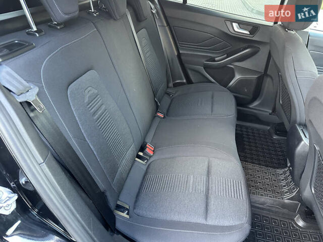 Черный Форд Фокус, объемом двигателя 1.5 л и пробегом 158 тыс. км за 15500 $, фото 23 на Automoto.ua