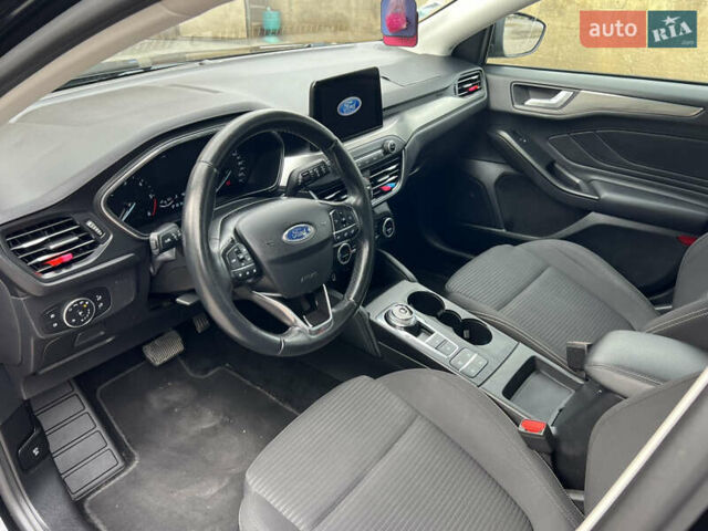 Черный Форд Фокус, объемом двигателя 1.5 л и пробегом 235 тыс. км за 13300 $, фото 17 на Automoto.ua