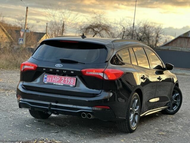 Черный Форд Фокус, объемом двигателя 1.5 л и пробегом 174 тыс. км за 14500 $, фото 2 на Automoto.ua