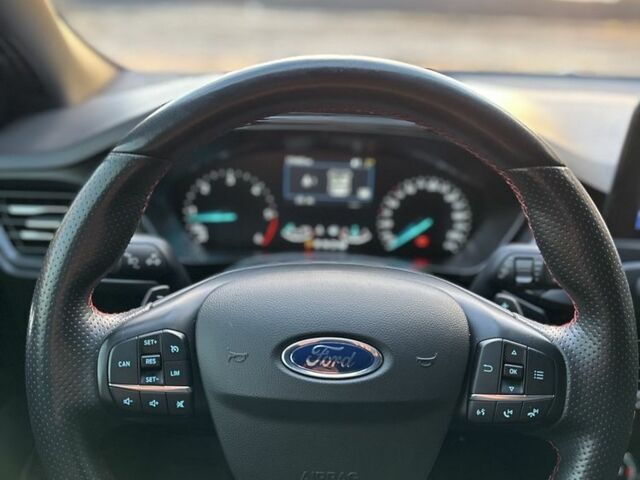 Черный Форд Фокус, объемом двигателя 1.5 л и пробегом 174 тыс. км за 14500 $, фото 15 на Automoto.ua