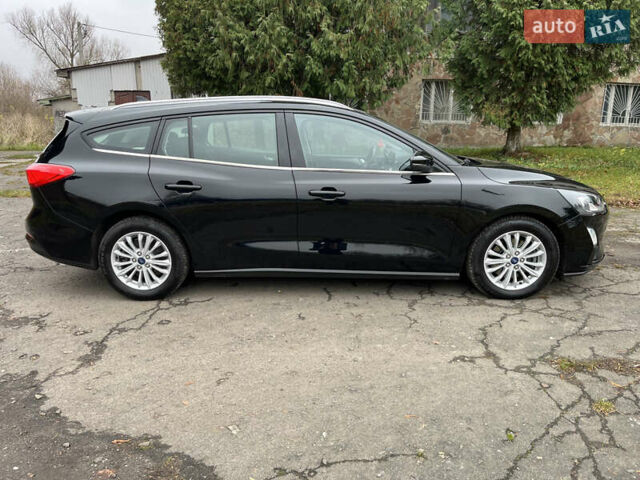 Черный Форд Фокус, объемом двигателя 1.5 л и пробегом 240 тыс. км за 12999 $, фото 9 на Automoto.ua