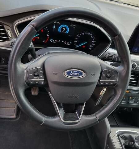 Черный Форд Фокус, объемом двигателя 1.5 л и пробегом 202 тыс. км за 11000 $, фото 10 на Automoto.ua