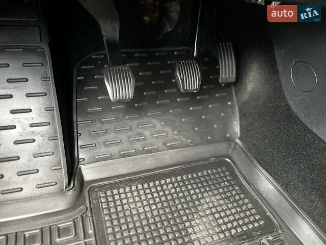 Черный Форд Фокус, объемом двигателя 1.5 л и пробегом 158 тыс. км за 15500 $, фото 72 на Automoto.ua