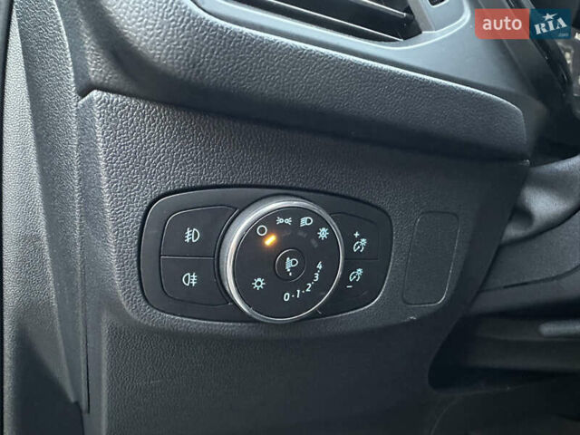 Черный Форд Фокус, объемом двигателя 1.5 л и пробегом 174 тыс. км за 14550 $, фото 35 на Automoto.ua