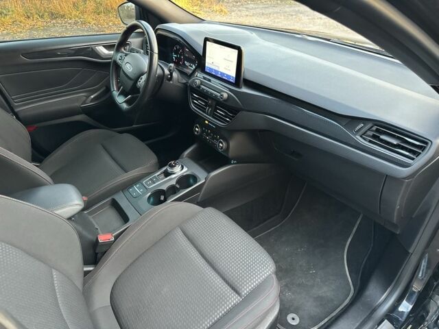 Черный Форд Фокус, объемом двигателя 1.5 л и пробегом 174 тыс. км за 14500 $, фото 5 на Automoto.ua