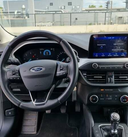 Черный Форд Фокус, объемом двигателя 1.5 л и пробегом 202 тыс. км за 11000 $, фото 11 на Automoto.ua