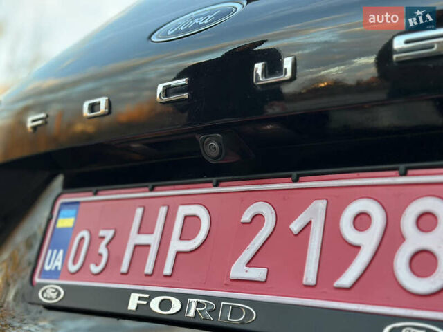 Черный Форд Фокус, объемом двигателя 1.5 л и пробегом 174 тыс. км за 14550 $, фото 22 на Automoto.ua