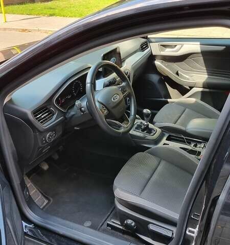 Черный Форд Фокус, объемом двигателя 1.5 л и пробегом 202 тыс. км за 11000 $, фото 7 на Automoto.ua