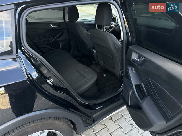 Черный Форд Фокус, объемом двигателя 1.5 л и пробегом 158 тыс. км за 15500 $, фото 22 на Automoto.ua