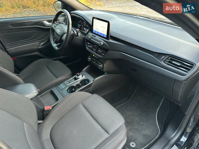 Черный Форд Фокус, объемом двигателя 1.5 л и пробегом 174 тыс. км за 14550 $, фото 11 на Automoto.ua