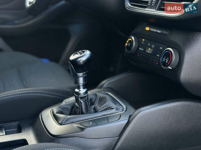 Черный Форд Фокус, объемом двигателя 1.5 л и пробегом 158 тыс. км за 15500 $, фото 29 на Automoto.ua