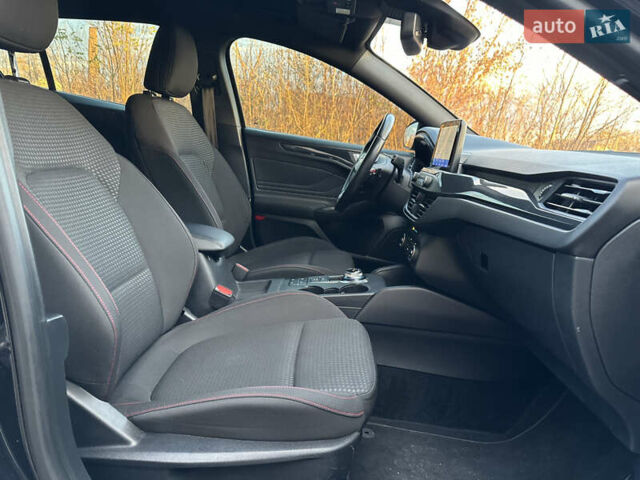 Черный Форд Фокус, объемом двигателя 1.5 л и пробегом 174 тыс. км за 14550 $, фото 10 на Automoto.ua