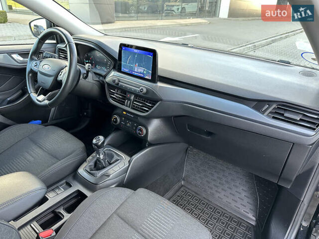Черный Форд Фокус, объемом двигателя 1.5 л и пробегом 158 тыс. км за 15500 $, фото 16 на Automoto.ua
