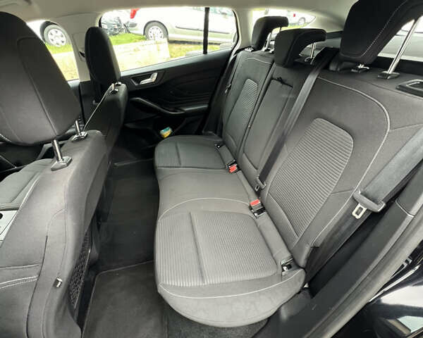 Черный Форд Фокус, объемом двигателя 1.5 л и пробегом 235 тыс. км за 13300 $, фото 21 на Automoto.ua