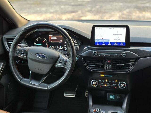 Черный Форд Фокус, объемом двигателя 1.5 л и пробегом 174 тыс. км за 14500 $, фото 10 на Automoto.ua