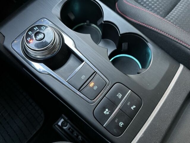 Черный Форд Фокус, объемом двигателя 1.5 л и пробегом 174 тыс. км за 14500 $, фото 11 на Automoto.ua