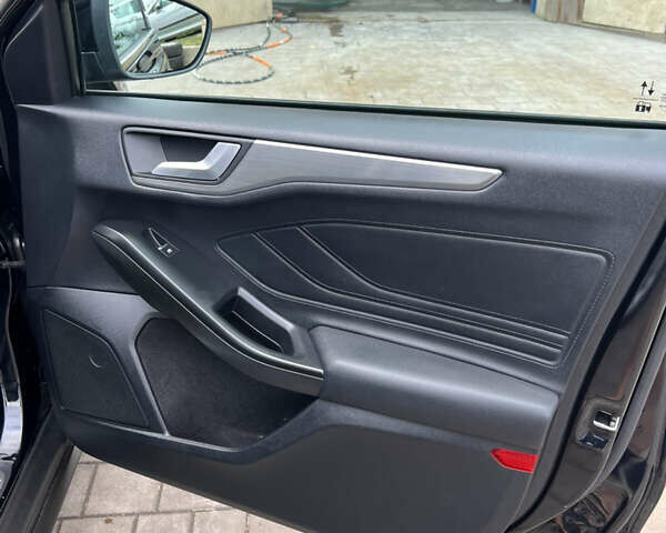 Черный Форд Фокус, объемом двигателя 1.5 л и пробегом 235 тыс. км за 13300 $, фото 24 на Automoto.ua